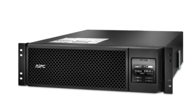 （<tc>新しい</tc>) APC SRT5KRMXLIBP : 「APC Smart-UPS SRT 5000VA RM バンドル: RM UPS、バイパス パネル、ハードワイヤ キット、ハードウェア インストール サービス、1 年間 24 時間 365 日のメンテナンス