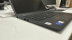 (NEW) LENOVO ThinkPad X1 Carbon Gen 10 i7-1260P \ 16G \ 512-SSD \ 2.2K IPS Low Blue Light 400 nits (CLEARANCE) - C2 Computer