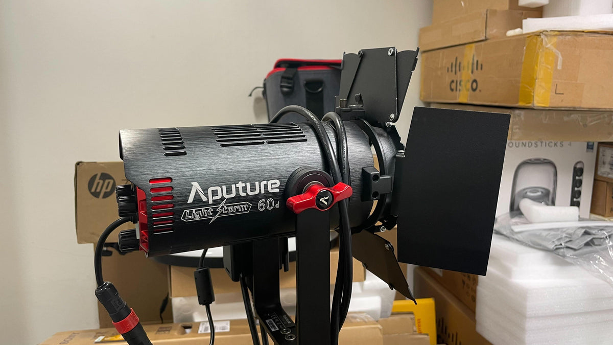 (特價一隻) APUTURE LS 60d Light Storm LED Spot Light 95% NEW - C2 Computer