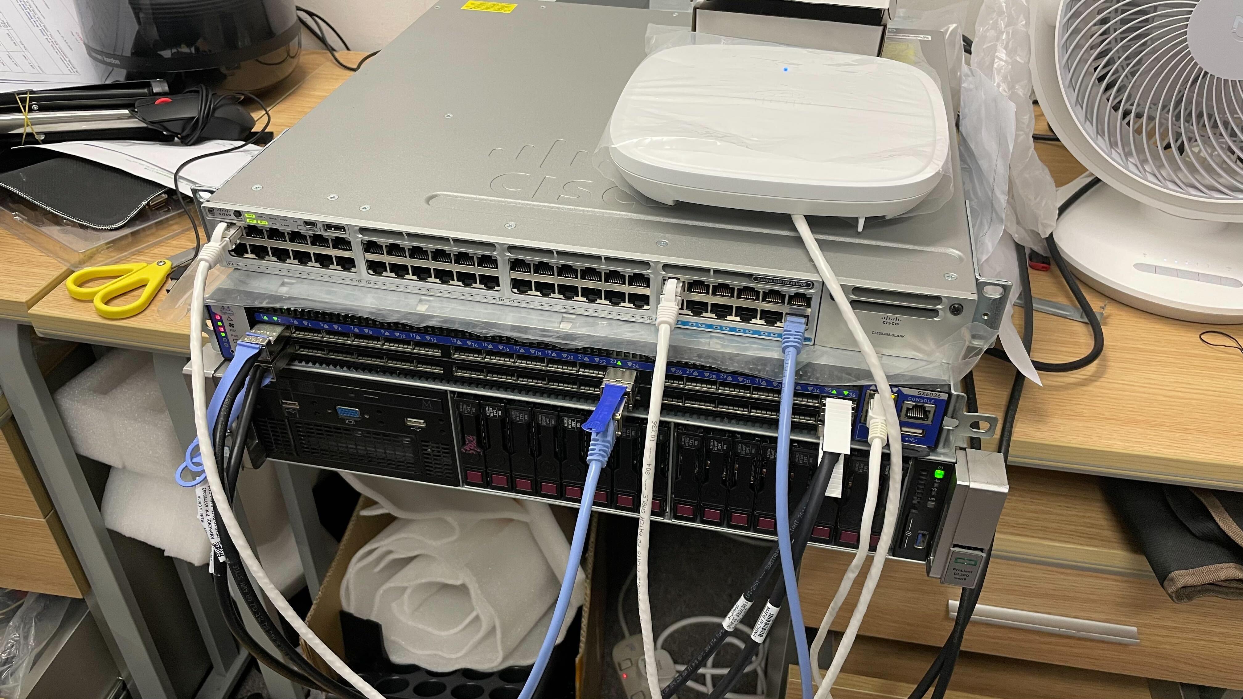 (特價一隻) CISCO Catalyst 10G UPOE C3850-12X-48U 10G x 12 1G x 36 Switch 95% NEW - C2 Computer