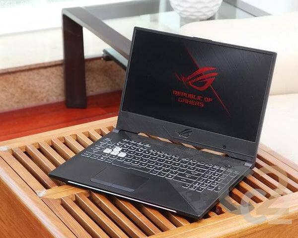 (特價一台)(USED) ASUS ROG 槍神 2 i7-8750H 16G 256G-SSD+1T GTX 1070 8G 15.6inch 1920×1080p Gaming Laptop 電競本 90% NEW - C2 Computer