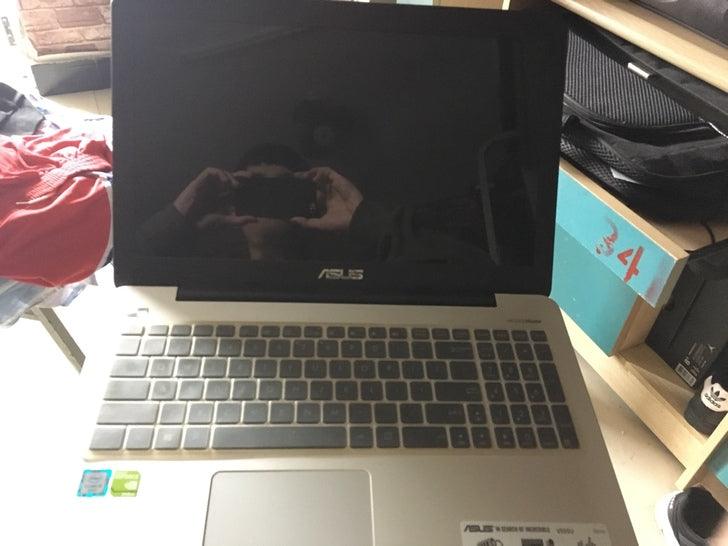 (USED) ASUS V555U i5-6200U 4G NA 500G GT 940 2G 15.6inch 1366x768 Entertainment Laptops 90% - C2 Computer