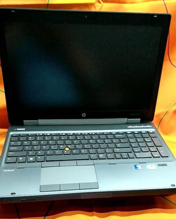 (USED) HP EliteBook 8570w i5-3360M 4G NA 500G QUADRO K1100M 2G 15.6inch 1600x900 Mobile Workstation 90% - C2 Computer