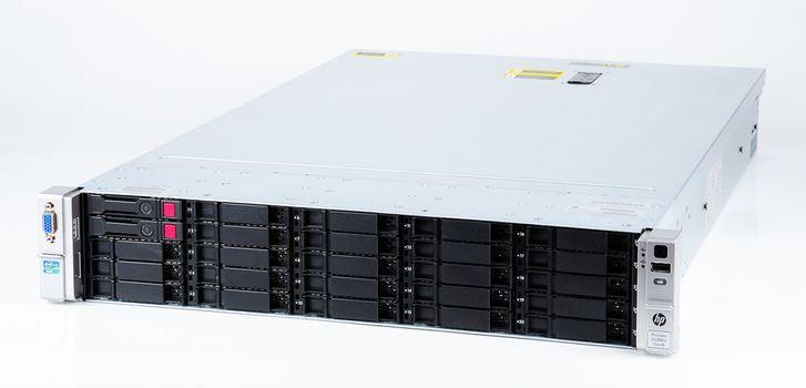 (USED) HP ProLiant DL380e Gen8 4 CORES XEON E5-2403 1.8 16 GB 25 HDD SLOT P420 - C2 Computer