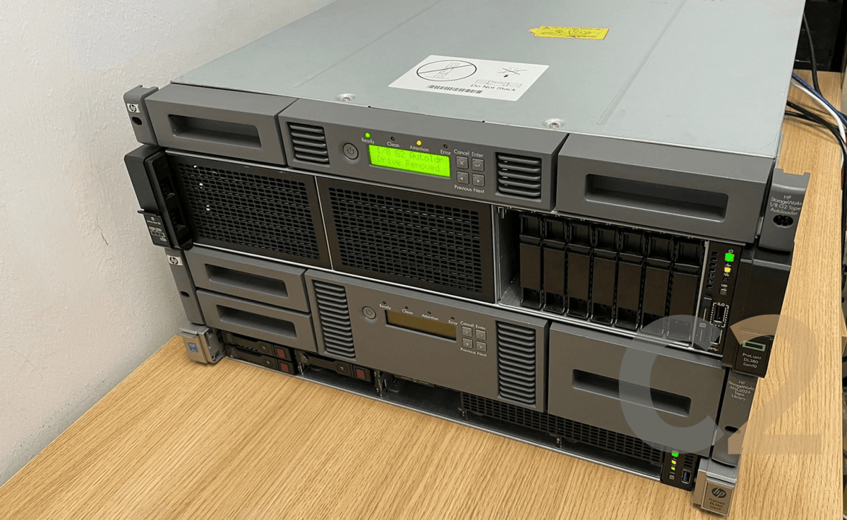 (特價一台)(USED) HPE StoreEver 1/8 G2 Tape Library LTO6 SAS HH Loader - C2 Computer