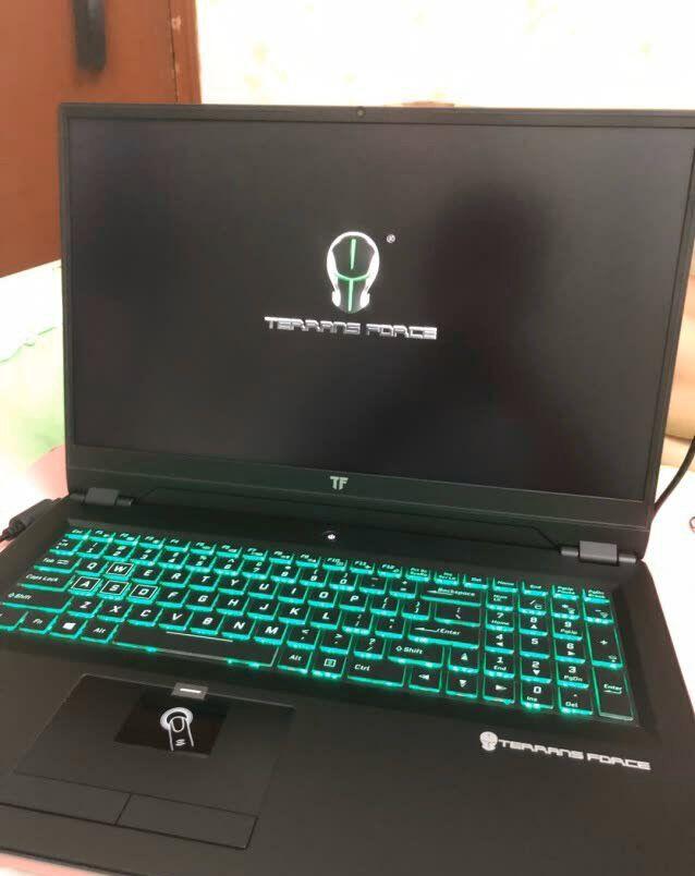 (USED) TERRANS FORCE T7 I7-9750H 4G NA 500G RTX 2060 3G 17.3inch 1920x1080 Gaming Laptop 95% - C2 Computer