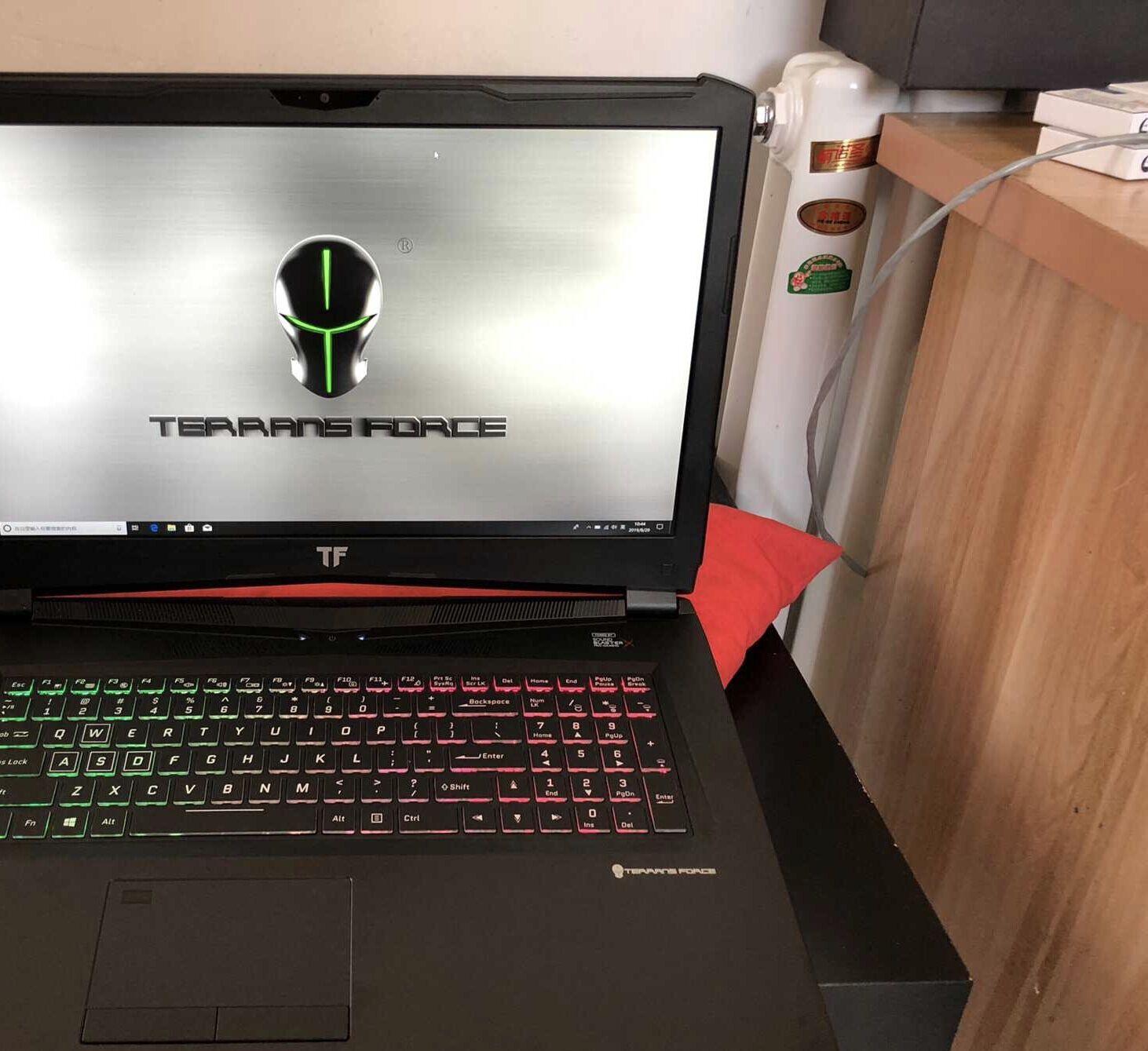 (USED) TERRANS FORCE T700X I7-8750H 4G NA 500G GTX 1070 8G 15.5inch 1920x1080 Gaming Laptop 95% - C2 Computer