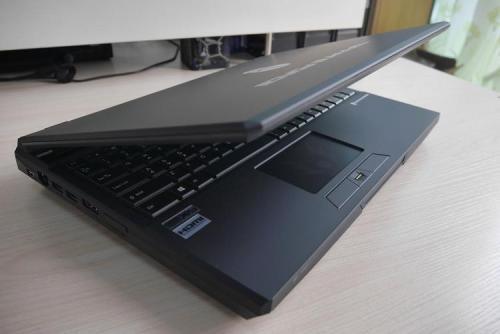 (USED) Terrans Force X611 i7-4700MQ 4G NA 500G GTX 780M 4G 15.6inch 1920x1080 Gaming Laptop 90% - C2 Computer