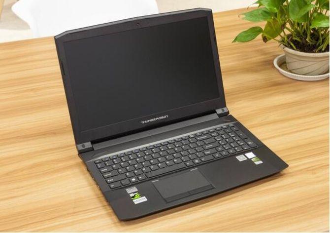 (USED) THUNDEROBOT 雷神 911 i7-4720HQ 4G NA 500G GTX 850M 2G 15.6inch 1920x1080 Gaming Laptop 90% - C2 Computer