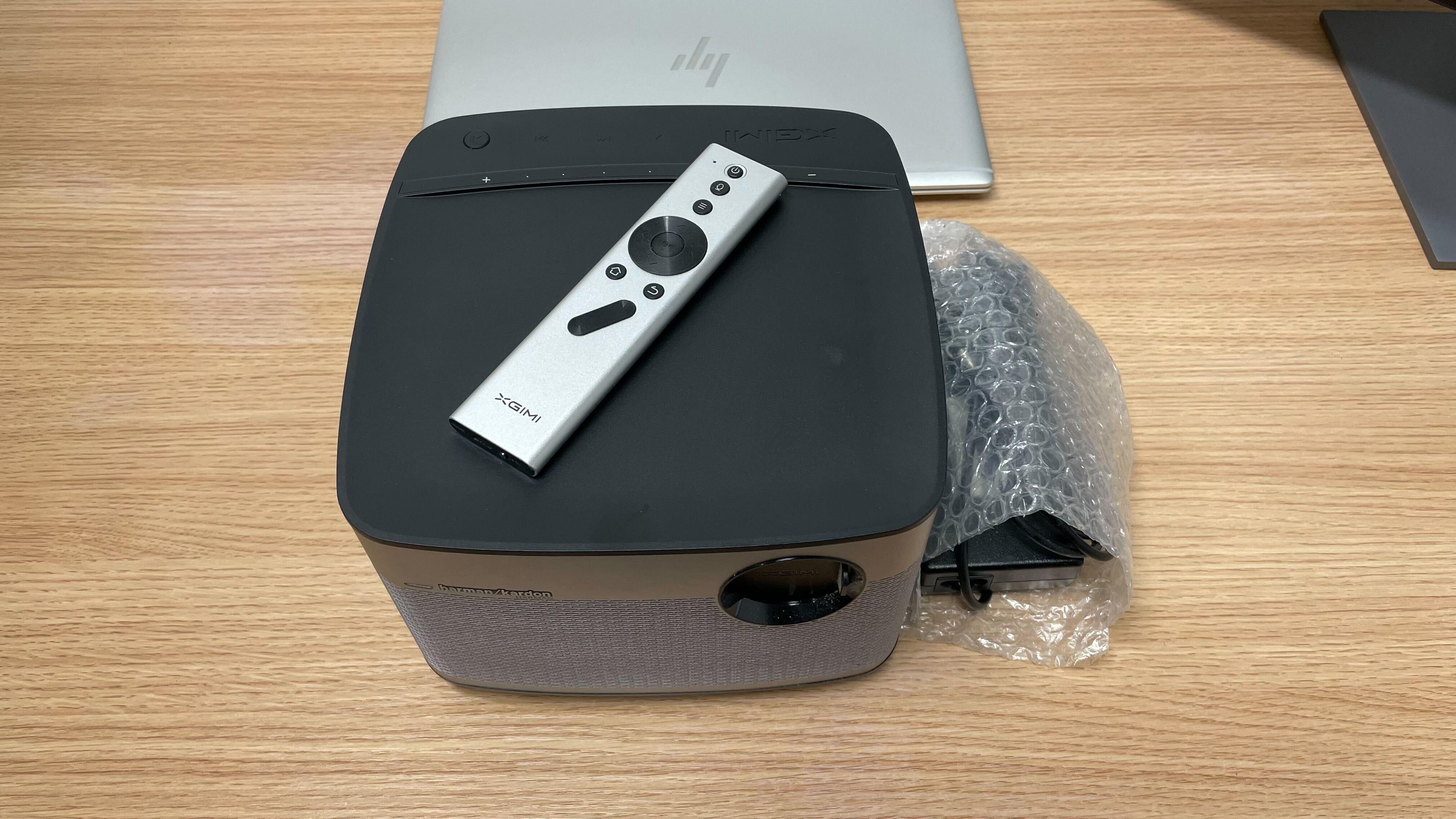 (特價一部) XGIMI H1 1080P Projector 80% NEW - C2 Computer